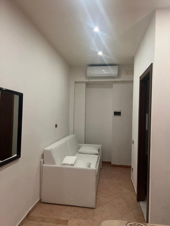 Terminal Guest House 24 ローマ エクステリア 写真